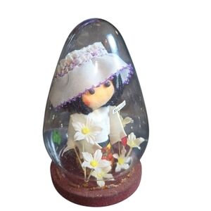 Vintage Mexican Doll In Hand Blown Glass Egg Shaped Dome Souvenir 5"X3.5"X3.5"